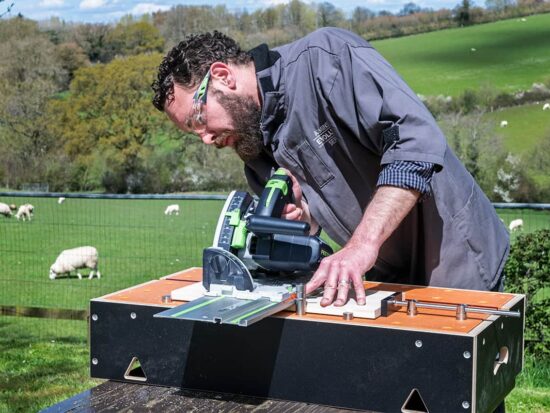 UJK Compact Multifunction Workbench